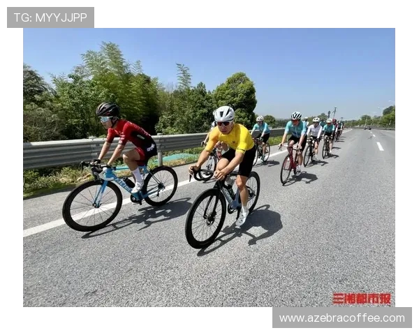 陈一冰领骑成都：骑行里的全民健身热潮